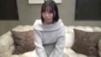 FC2-PPV-3263970-1 [限定] 18岁的硬热心！冷静谦逊，却又充满好奇。一个遥远的奇怪爱好，第一次性经历。