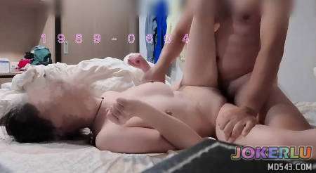  朝她的肩膀狠狠地咬下去 NTR重度控